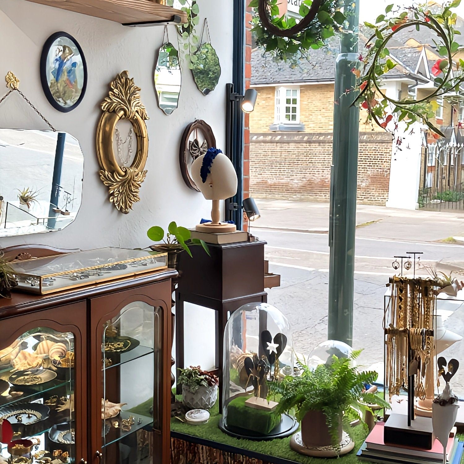 Piece A Kate store