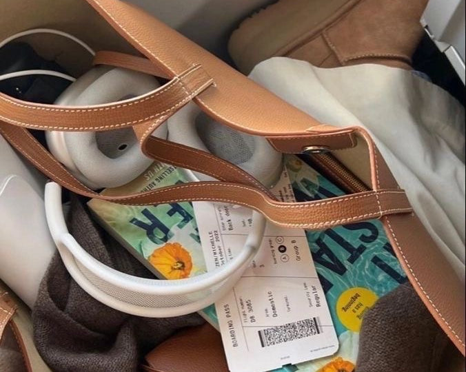 Can You Take Jewellery in Hand Luggage UK?