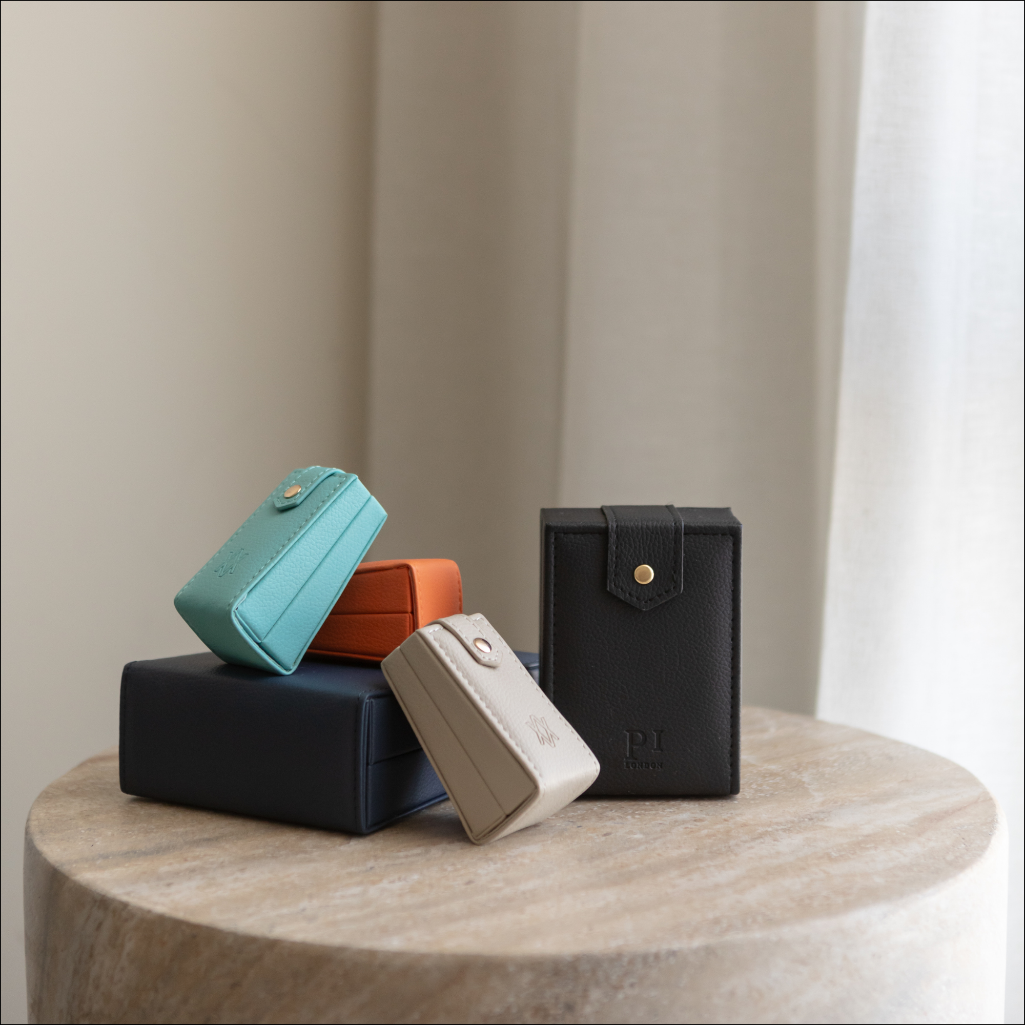 Travel jewellery box