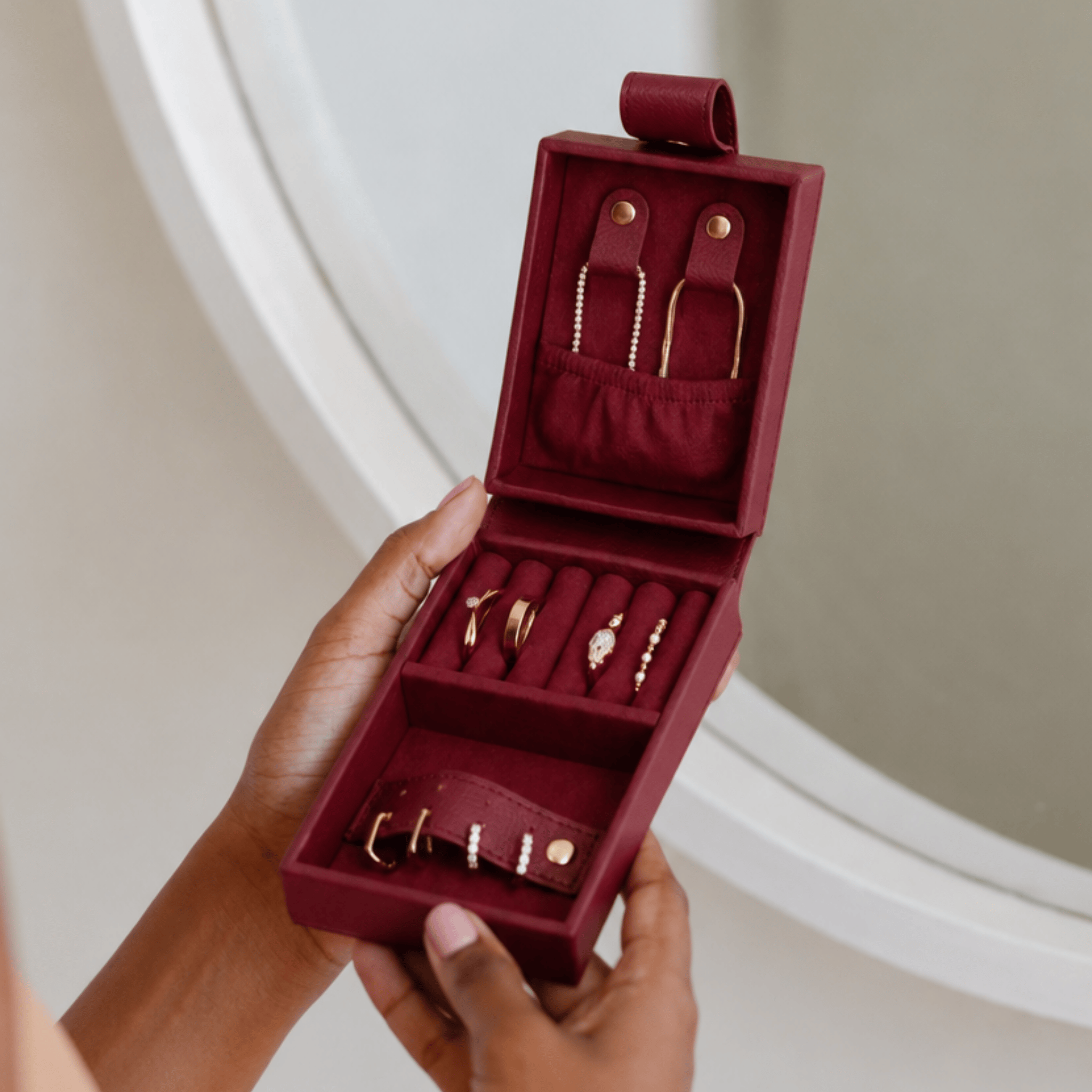 Medium_Travel_Jewellery_Box_343ad4f5-d962-43a4-85e4-5519b5baa624.png