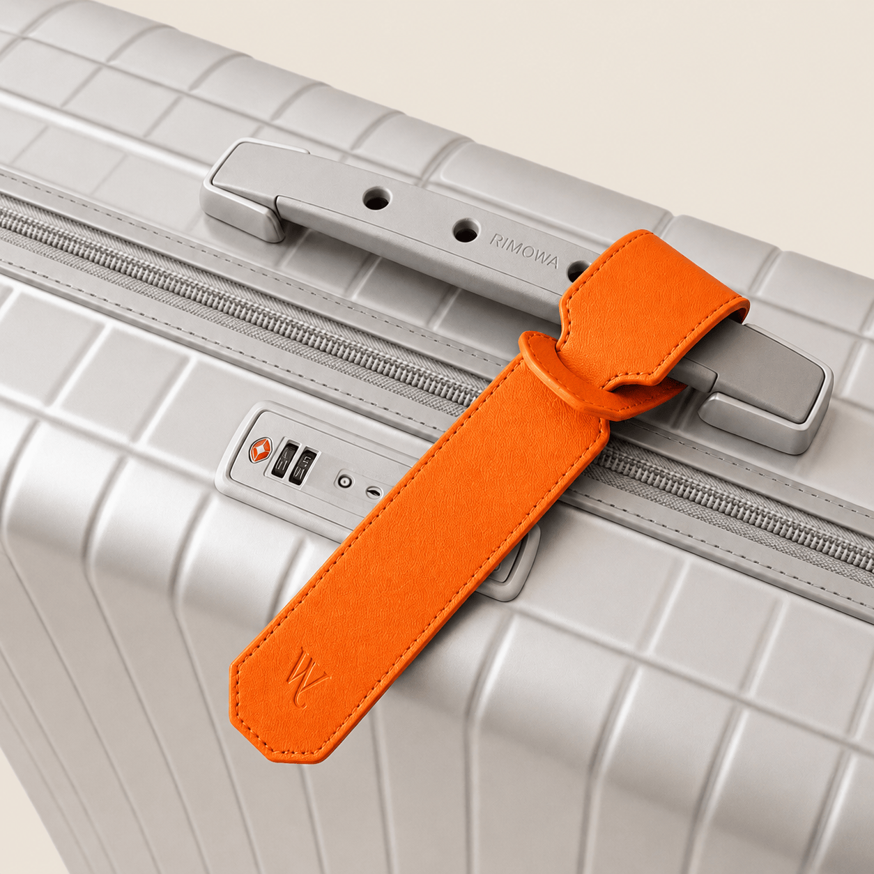 Orange_luggage_tag.png